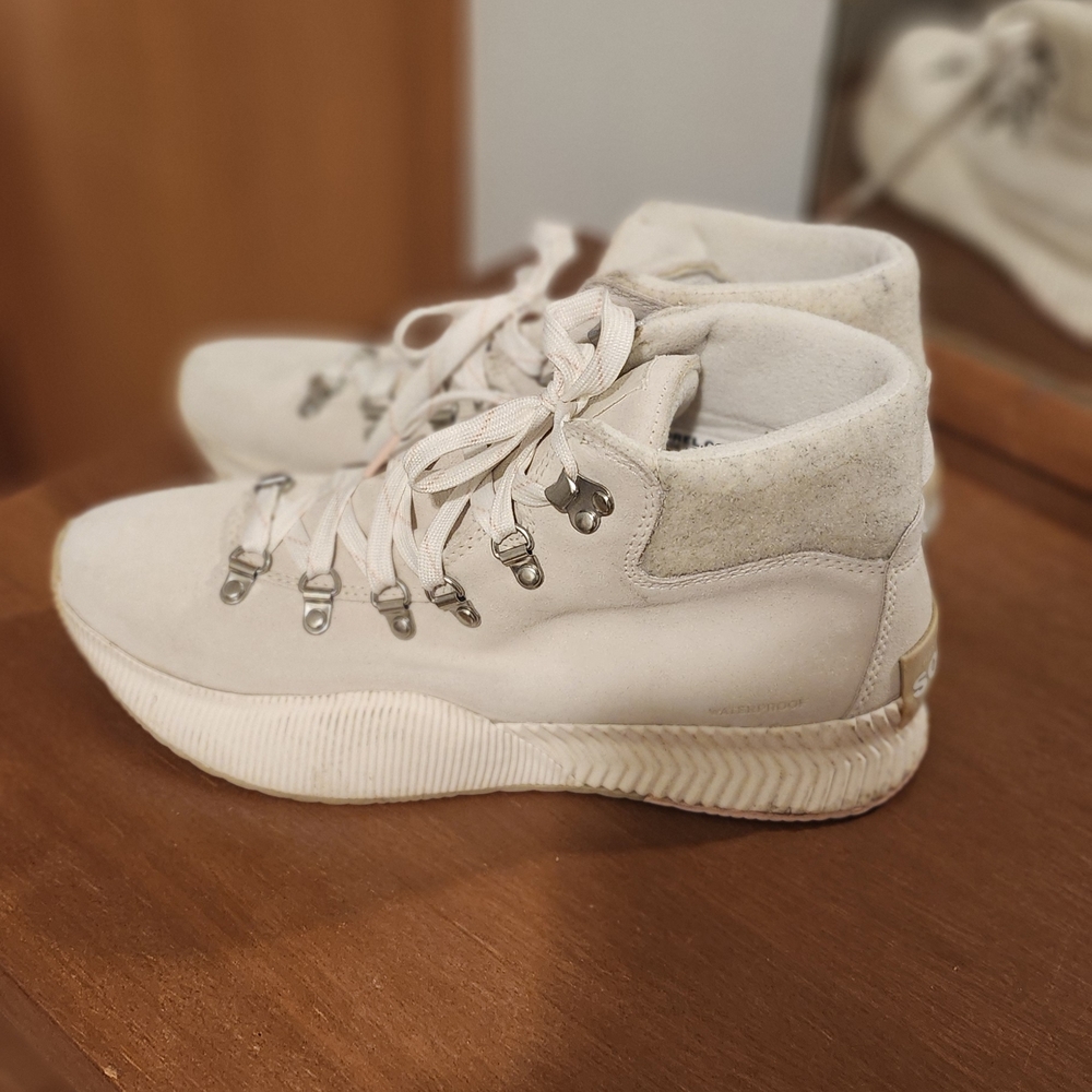 Sorel Women's Beige High-Top Sneakers